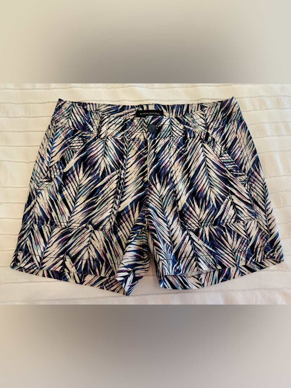 Banana Republic Palm-Print Casual Shorts Size 0